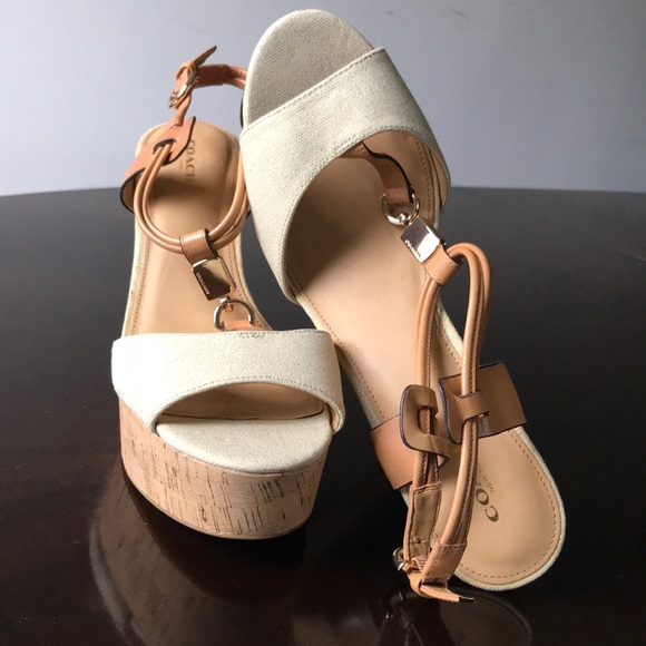 Coach New York Textured Cream T-strap 9.5M Wedges - Picture 3 of 8
